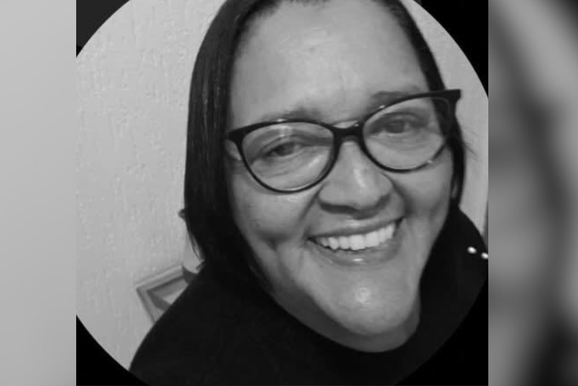 Cabre&uacute;va se despede da professora Marisa de Souza