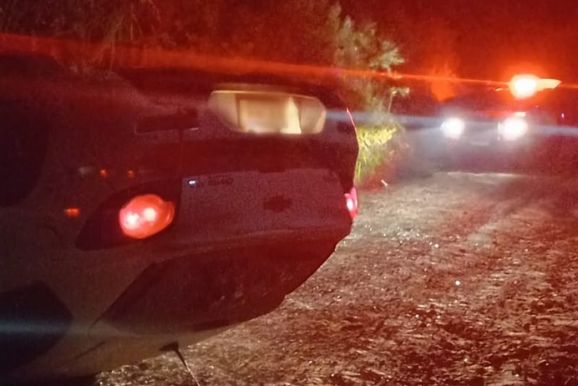 Capotamento deixa homem ferido na zona rural de Canoinhas