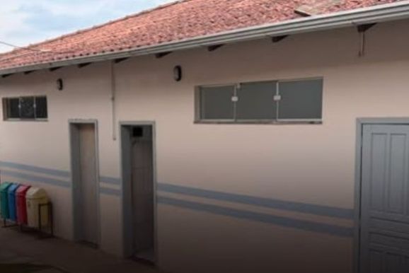 PM flagra casal praticando ato sexual em banheiro p&uacute;blico de Major Vieira