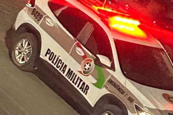 Barreira de tr&acirc;nsito termina com homem preso no Centro de Canoinhas