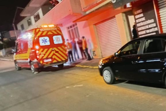 Homem de 62 anos &eacute; encontrado em &oacute;bito dentro de carro em Mafra