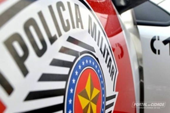 Motorista &eacute; abordado na contram&atilde;o e ve&iacute;culo com suspeita de adultera&ccedil;&atilde;o &eacute; apreendido
