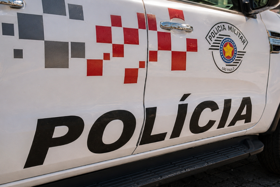 PM recupera celular furtado e det&eacute;m casal no Jardim Maca&uacute;ba em Casa Branca