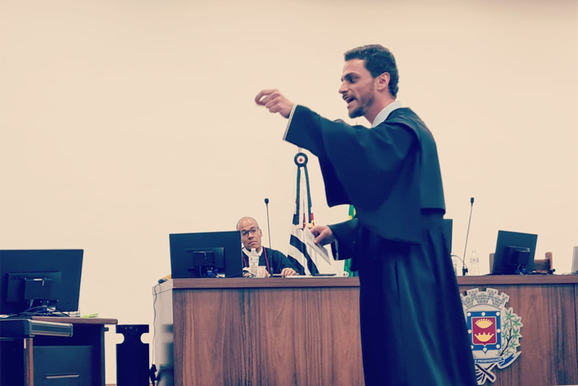 A primeira linha de defesa do cidad&atilde;o - Dr. Renato Romano