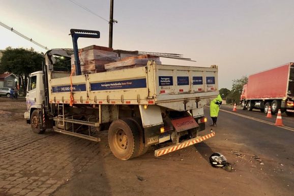 Motociclista morre em grave acidente na BR-277, em Matel&acirc;ndia