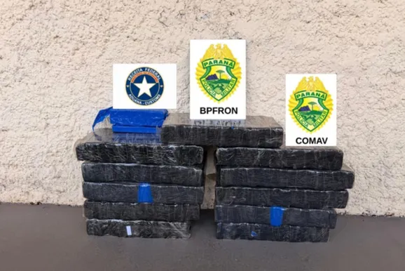 A&ccedil;&atilde;o integrada a1 preende 115 kg de maconha na PR-323, em Cruzeiro