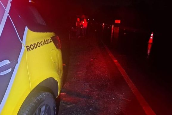 Pedestre morre ap&oacute;s ser atropelado por carro na PR-082
