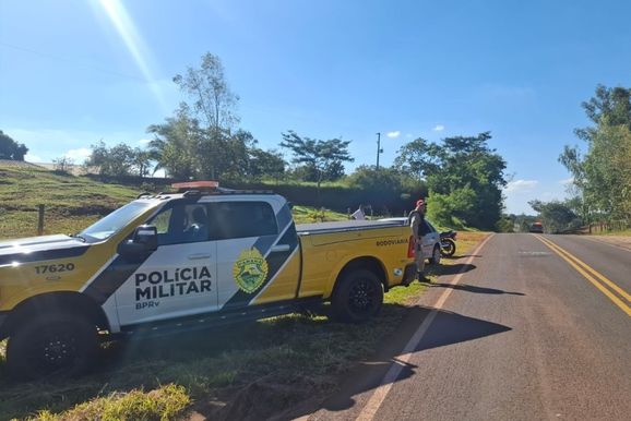 Motociclista fica ferido ap&oacute;s colis&atilde;o com carro na PR-680, em Douradina