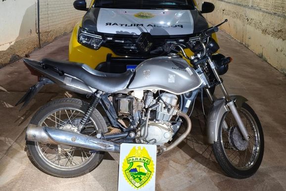 Moto furtada &eacute; encontrada ca&iacute;da &agrave;s margens da PR-180, em Rondon