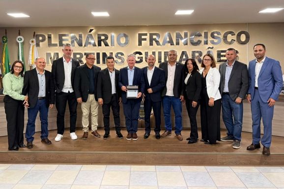 Ant&ocirc;nio Roberto Gazin recebe t&iacute;tulo de Cidad&atilde;o Honor&aacute;rio de Douradina
