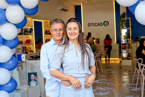 &Oacute;ticas LZ reinaugura em Douradina e oferece mil arma&ccedil;&otilde;es gr&aacute;tis durante agosto