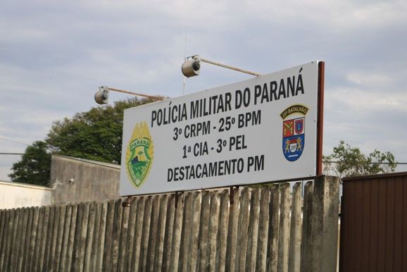 Homem aponta arma e tenta disparar seis vezes durante amea&ccedil;a em Ivat&eacute;