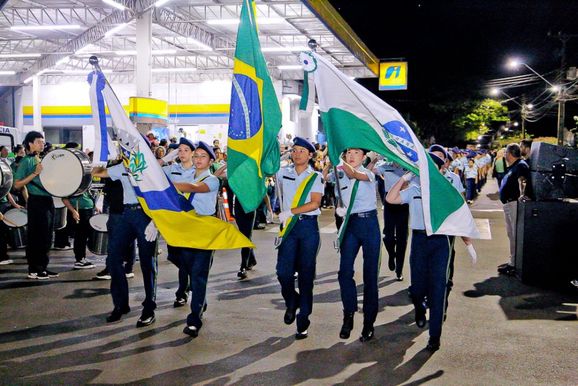 Douradina realiza Desfile C&iacute;vico nesta sexta-feira na Avenida Bar&atilde;o do Rio Branco
