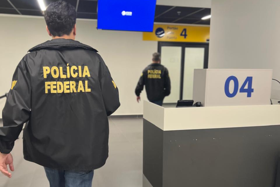 Pol&iacute;cia Federal prende 17 pessoas em flagrante no Aeroporto de Foz durante maio