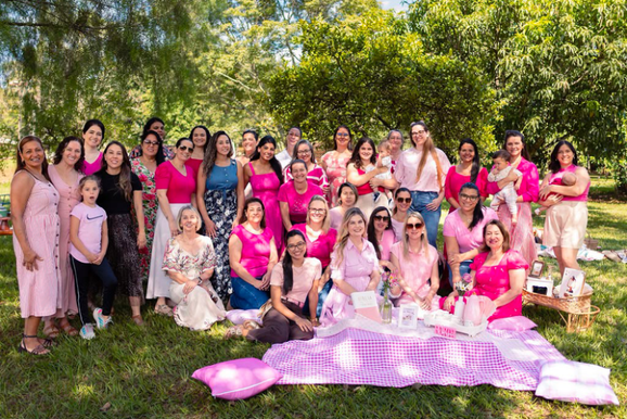 Encontro gratuito une f&eacute;, amizade e autoconhecimento em piquenique feminino
