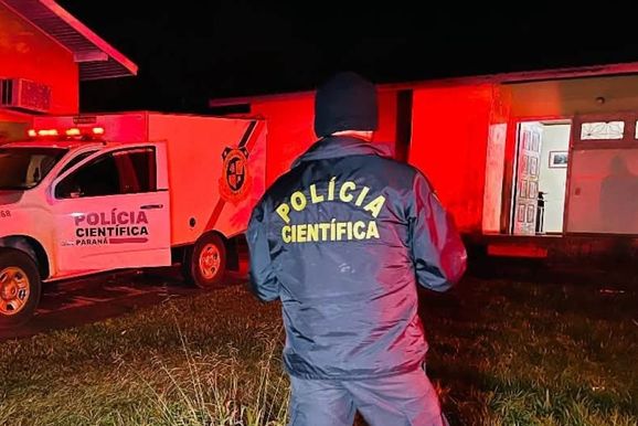 Homem &eacute; encontrado morto com sinais de espancamento dentro de casa na Vila A