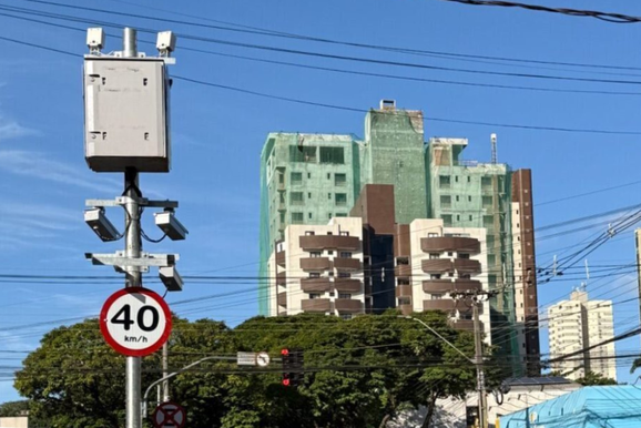 Foztrans ativa novos radares em pontos cr&iacute;ticos do tr&acirc;nsito na regi&atilde;o central de Foz