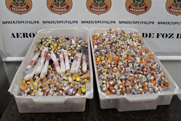 Aeroporto de Foz tem tr&ecirc;s presos com coca&iacute;na e carga de 1,7 mil emagrecedores