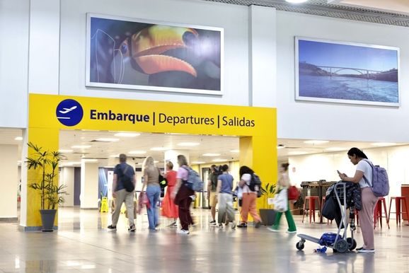 Mais de 1,3 milh&atilde;o de passageiros passam pelo Aeroporto de Foz em seis meses