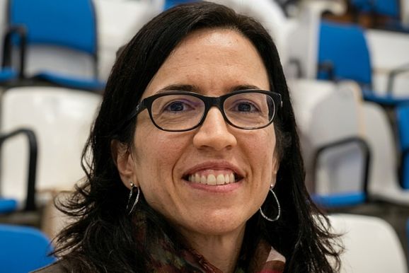 Prefeitura de Foz troca cargos e confirma Nat&aacute;lia Fuentes como secret&aacute;ria da Mulher