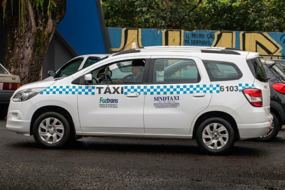 Taxistas de Foz podem financiar at&eacute; R$ 120 mil para comprar ve&iacute;culo novo