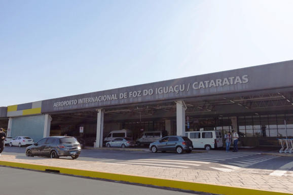 Aeroporto de Foz tem novo controlador ap&oacute;s conclus&atilde;o de venda por R$ 12,2 bilh&otilde;es