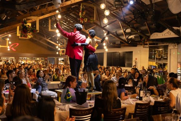 Ap&oacute;s 45 anos, Rafain Churrascaria prepara novo show e abre audi&ccedil;&atilde;o para bailarinos