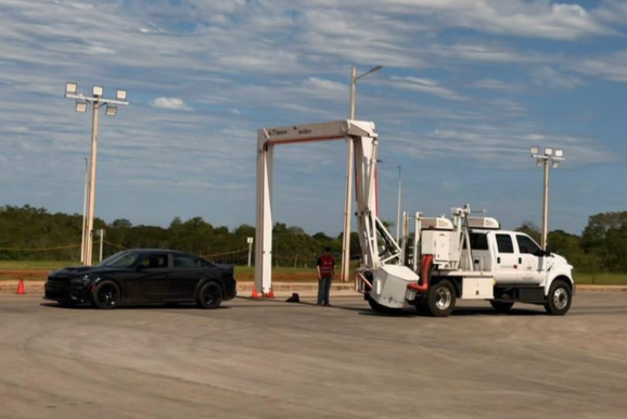 Carros de luxo v&atilde;o parar no scanner ap&oacute;s apreens&atilde;o de tirzepatida em Ciudad Del Este
