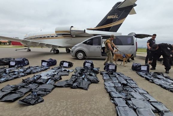 Tr&aacute;fico aposta em maconha premium de US$ 14 mil o quilo para abastecer o Brasil