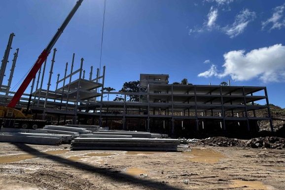 Hard Rock Hotel Gramado avan&ccedil;a com 8 mil m&sup2; de estrutura pr&eacute;-moldada conclu&iacute;da
