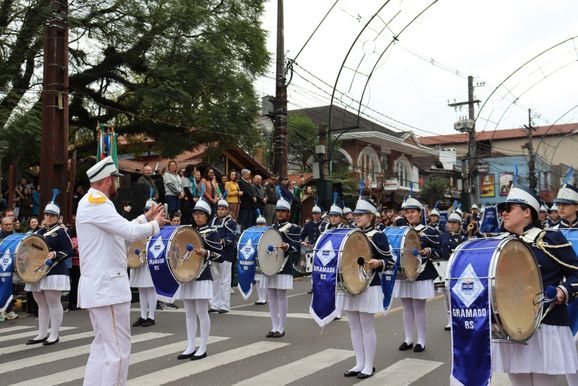 Munic&iacute;pio de Gramado promove dois Desfiles C&iacute;vicos em celebra&ccedil;&atilde;o &agrave; Independ&ecirc;ncia do Brasil
