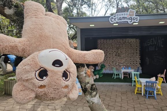 Skyglass Canela inaugura espa&ccedil;o interativo em parceria com a Criamigos