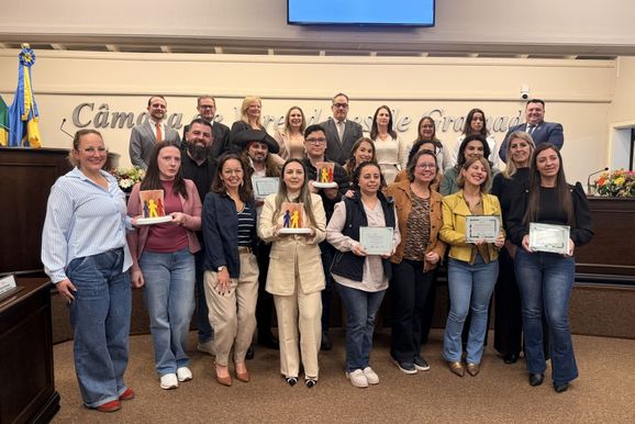 Escola Raio de Sol conquista 1&ordm; lugar na Educa&ccedil;&atilde;o Infantil do Trof&eacute;u Professor Destaque