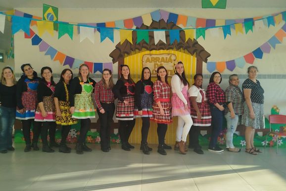 Secretaria de Educa&ccedil;&atilde;o agradece profissionais pelo sucesso das Festas Julinas em Ibaiti