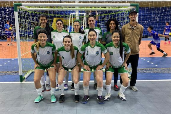 Ibaiti faz hist&oacute;ria no futsal feminino e conquista vice-campeonato na fase macro