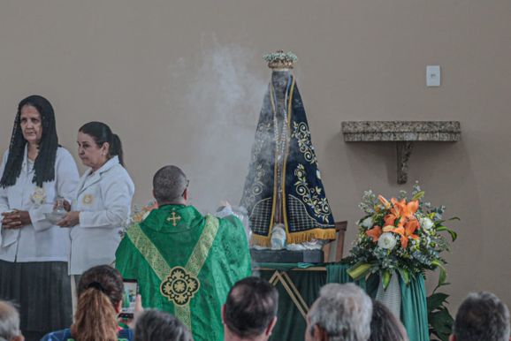 Festa de Nossa Senhora Aparecida re&uacute;ne cerca de 500 pessoas no Patrim&ocirc;nio do Caf&eacute;