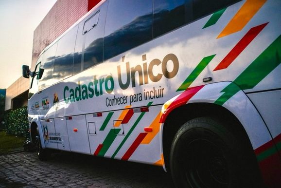 &Ocirc;nibus do Cadastro &Uacute;nico do Governo do RS atender&aacute; fam&iacute;lias do Bolsa Fam&iacute;lia em Taquara