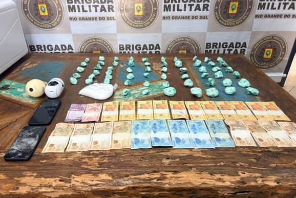 Dois homens s&atilde;o presos por tr&aacute;fico de drogas em Igrejinha
