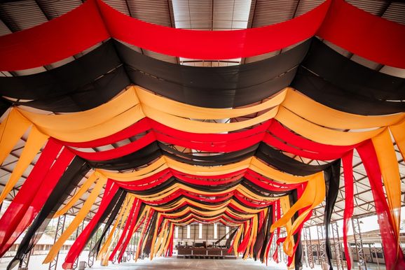Igrejinha entra no clima da Oktoberfest com decora&ccedil;&atilde;o que une tradi&ccedil;&atilde;o e sustentabilidade