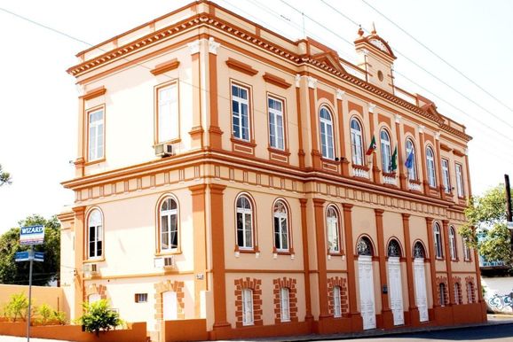 Prefeitura de Taquara convoca candidata aprovada em concurso para o cargo de professora