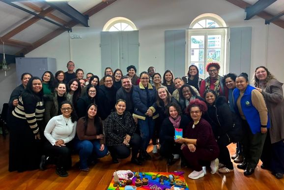 Encontro do GEPEERT amplia pr&aacute;ticas de educa&ccedil;&atilde;o antirracista na rede de ensino de Taquara