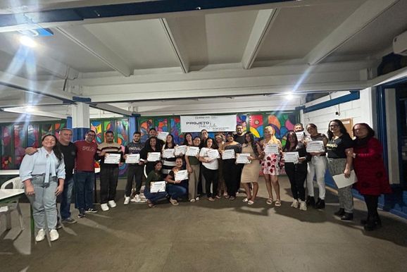 Munic&iacute;pio de Parob&eacute; celebra formatura do Curso de L&iacute;ngua Portuguesa para Migrantes