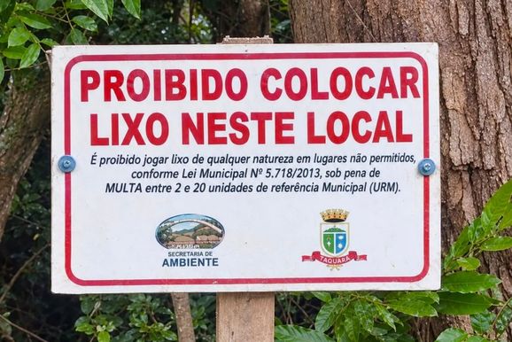 Prefeitura de Taquara limpa ponto de descarte irregular de lixo no acesso a Entrepelado