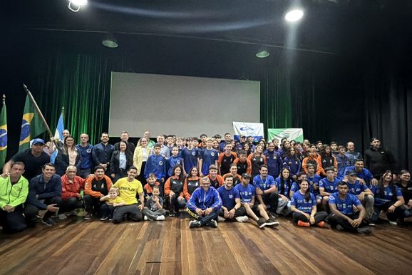 Tr&ecirc;s Coroas recebe atletas de cinco pa&iacute;ses na abertura oficial dos campeonatos de canoagem