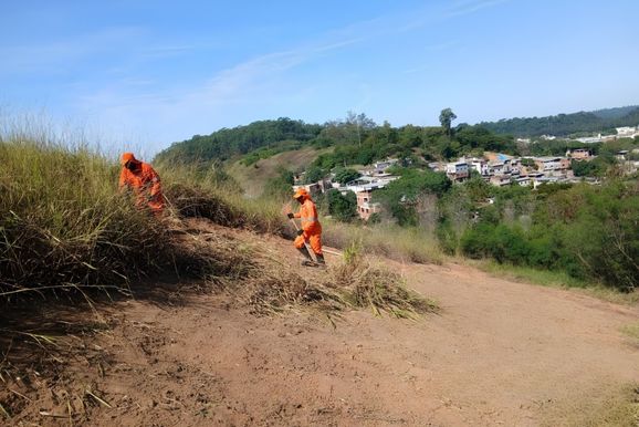 Estiagem aumenta o risco de inc&ecirc;ndios em Ipatinga e mobiliza a&ccedil;&otilde;es de preven&ccedil;&atilde;o