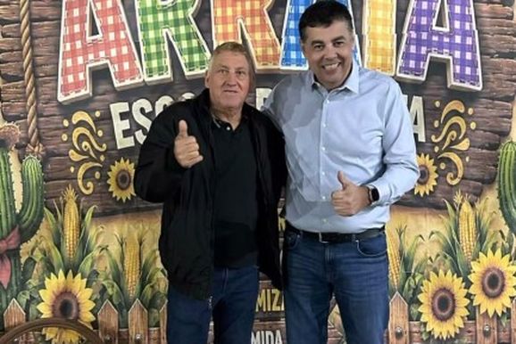 Heleno do Hospital recebe apoio do prefeito e de vereadores em Martins Soares