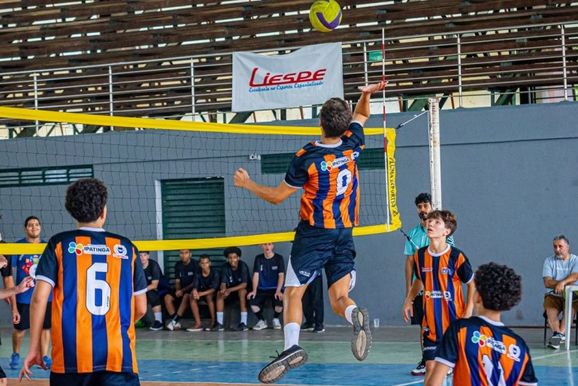 Ipatinga d&aacute; in&iacute;cio aos Jogos Escolares de 2026 com mais de dois mil estudantes