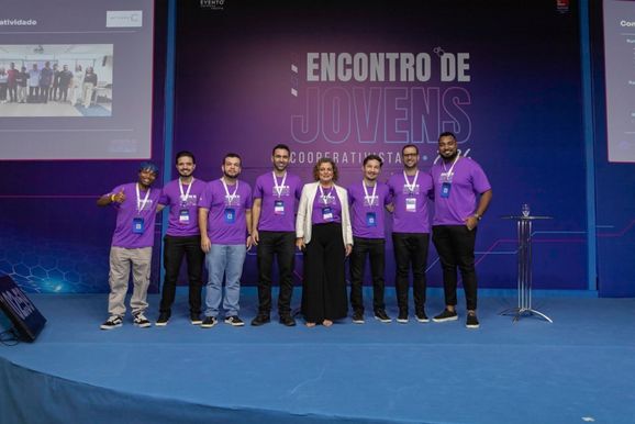 Ipatinga debate o protagonismo jovem no cooperativismo durante encontro estadual