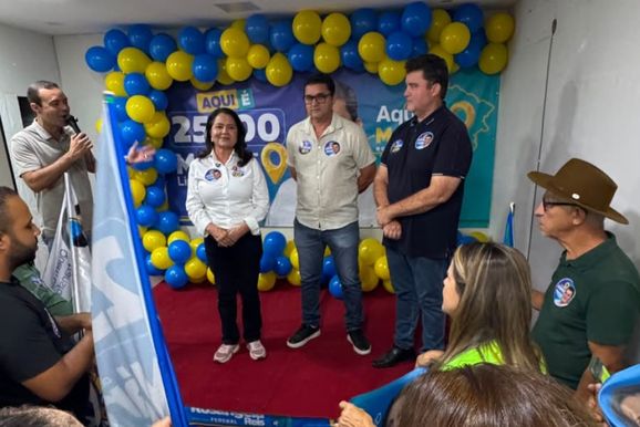 Ipatinga ganha comit&ecirc; conjunto de Ros&acirc;ngela Reis e M&aacute;rcio Lima