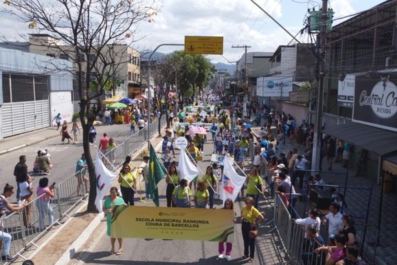 Coronel Fabriciano promove desfile de 7 de Setembro na Avenida Magalh&atilde;es Pinto